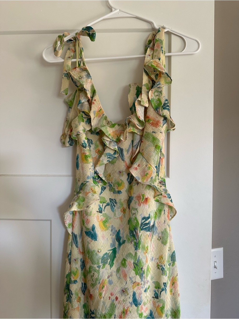 Astr Floral Tie-Shoulder Midi Dress - Picture 5 of 7